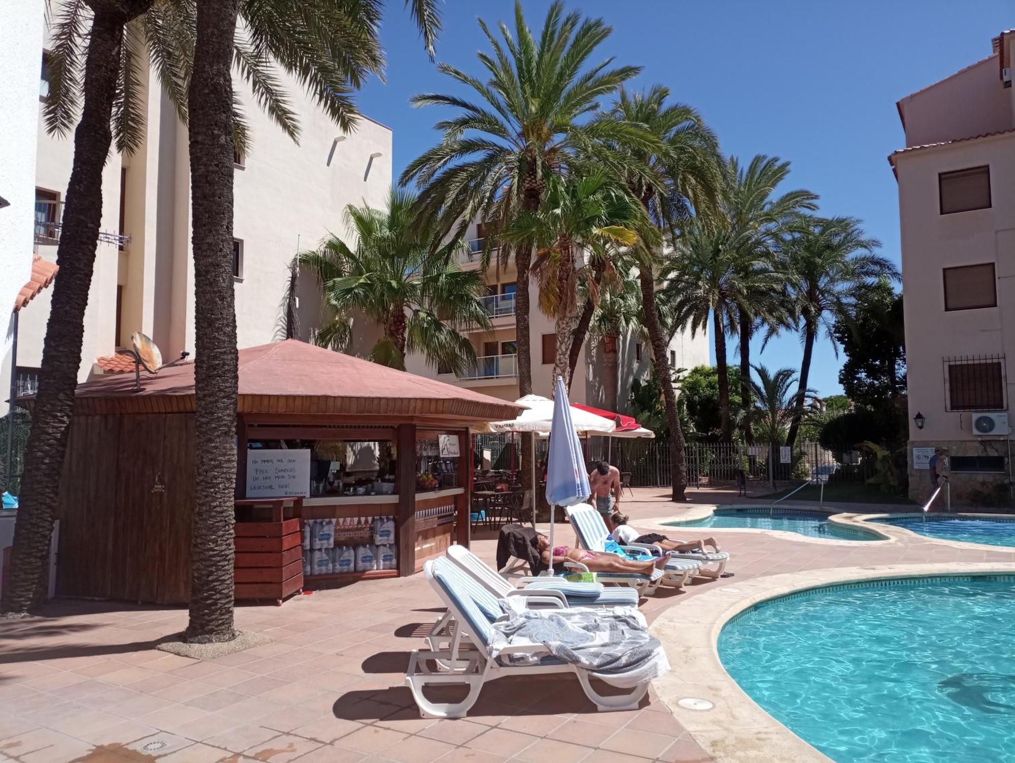 Apartamento Parchis Con Piscina Denia Exterior photo